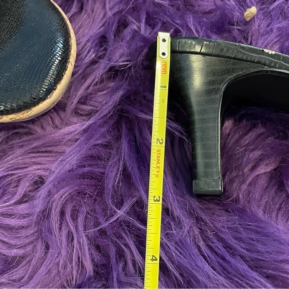 Life Stride black croc embossed buckle kitten heel size 10 - Picture 6 of 14